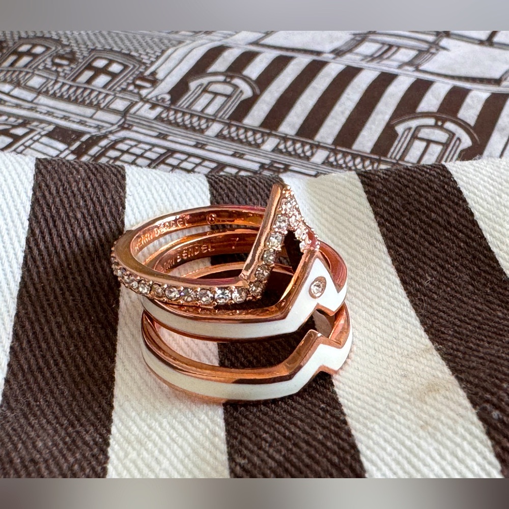 Henri Bendel Crystal Ring With Stackable 3 Rings.… - image 1